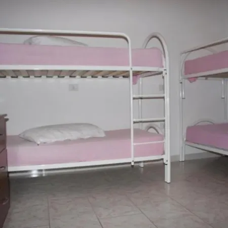 Casa Vacanze Palazzo Scavuzzo Чиро-Марина